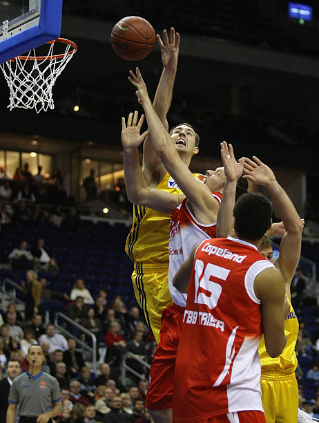 路有点类似 路有点类似